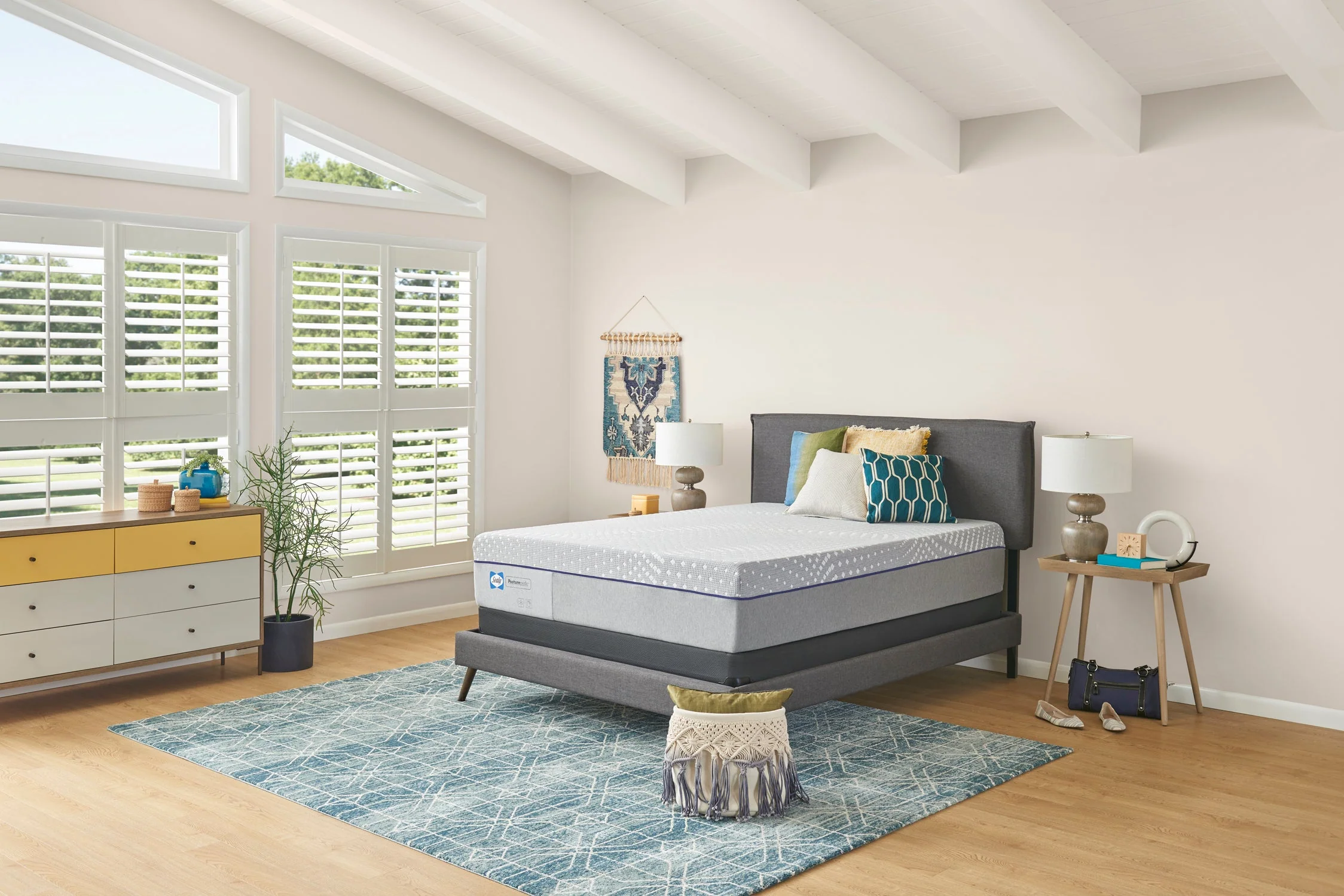 Sealy Posturepedic Silver Pine 15" Medium Euro Top Mattress - Image 3